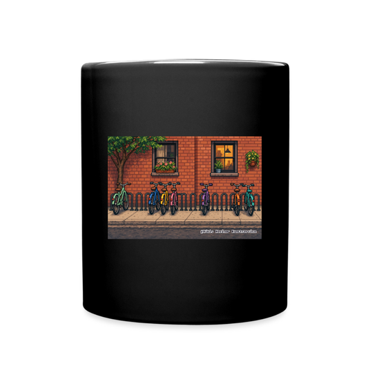 Fahrräder an der Backsteinwand Keramik-Tasse - Schwarz